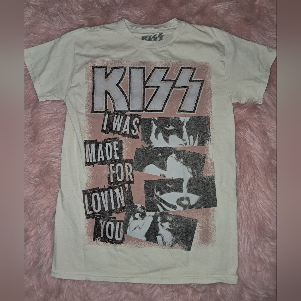 Kiss Tshirt